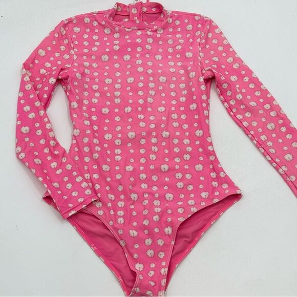 Other - Sisstrevolution Long Sleeve Zip-Back Rash Guard 1Pc Swimsuit | Pink/White | Med